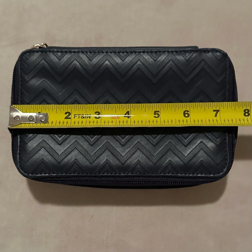 Missoni Delta Travel Kit Exclusively for Delta Navy Blue Perfect for Toiletries